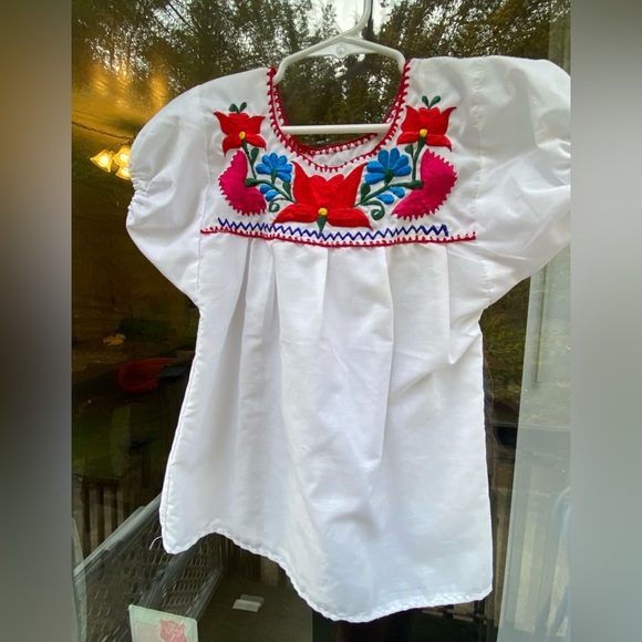 EMBROIDERED BLOUSE GIRLS - Picture 2 of 8